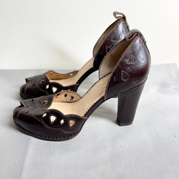 Timberland Shoes - Timberland Boot Company Women's Brown Leather Block Heel Peep Toe Pump Size 7M